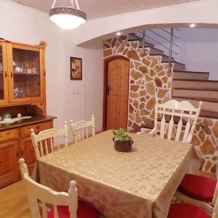 Nyaraló Holiday In Klis/split Riviera 34883